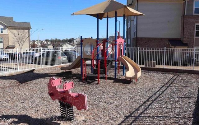 124 Amber Acorn Avenue, Raleigh, NC 27603