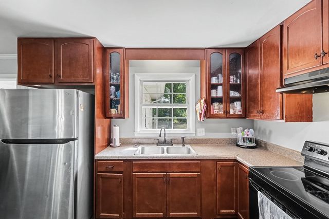915 Temple Ct, Murfreesboro, TN 37130