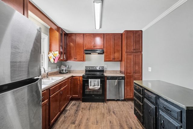 915 Temple Ct, Murfreesboro, TN 37130