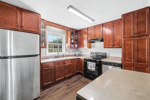 915 Temple Ct, Murfreesboro, TN 37130