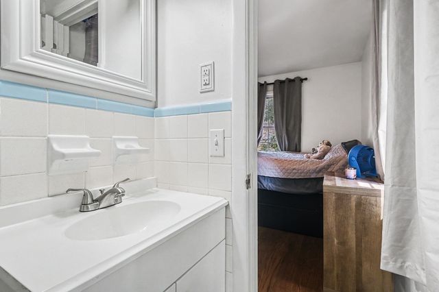 915 Temple Ct, Murfreesboro, TN 37130