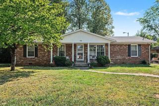 915 Temple Ct, Murfreesboro, TN 37130
