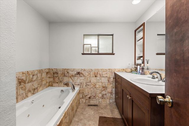 512 Williams Lake Rd, Colville, WA 99114