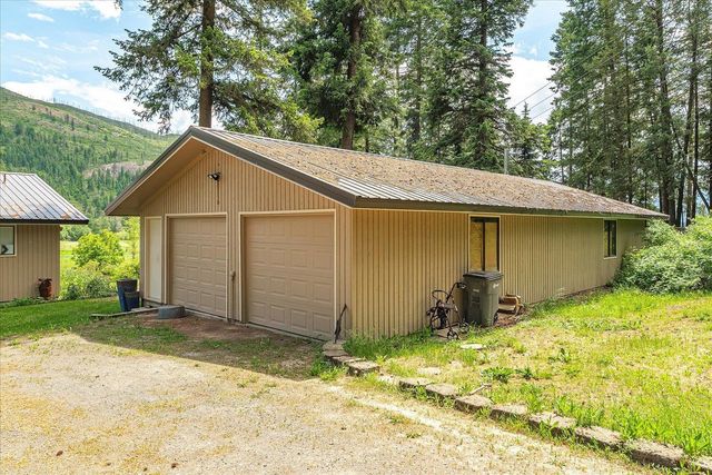 512 Williams Lake Rd, Colville, WA 99114