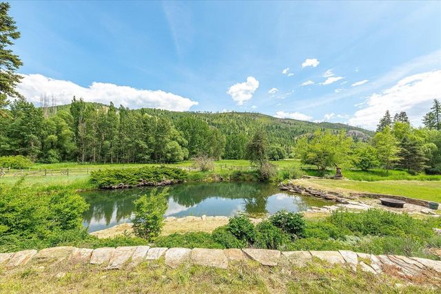 512 Williams Lake Rd, Colville, WA 99114