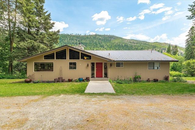512 Williams Lake Rd, Colville, WA 99114