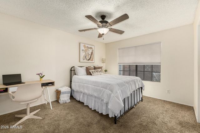 4834 E KACHINA Trail 1, Phoenix, AZ 85044