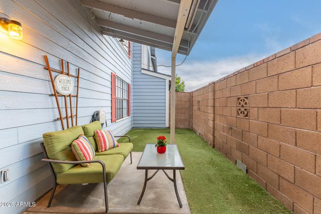 4834 E KACHINA Trail 1, Phoenix, AZ 85044