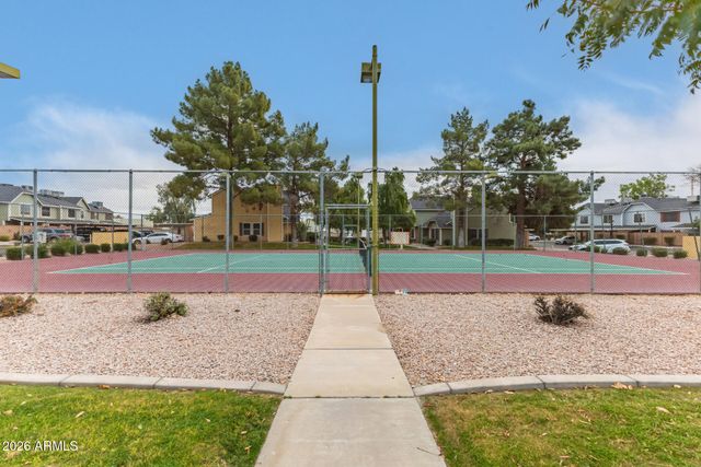 4834 E KACHINA Trail 1, Phoenix, AZ 85044