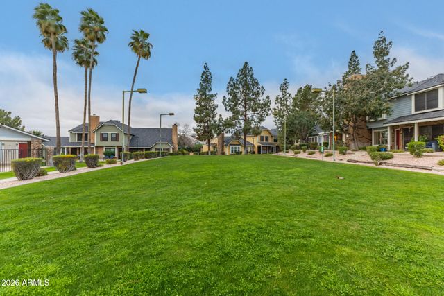 4834 E KACHINA Trail 1, Phoenix, AZ 85044