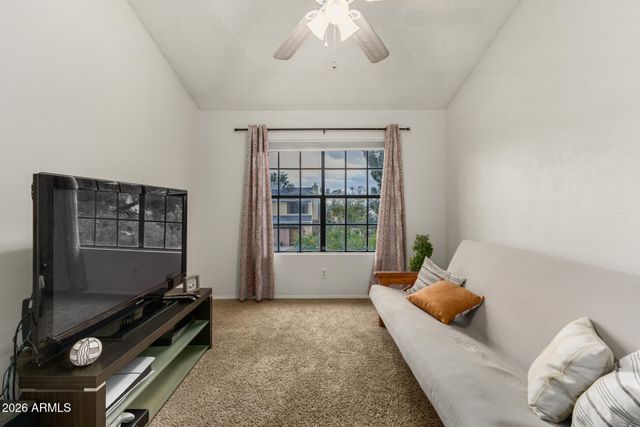 4834 E KACHINA Trail 1, Phoenix, AZ 85044