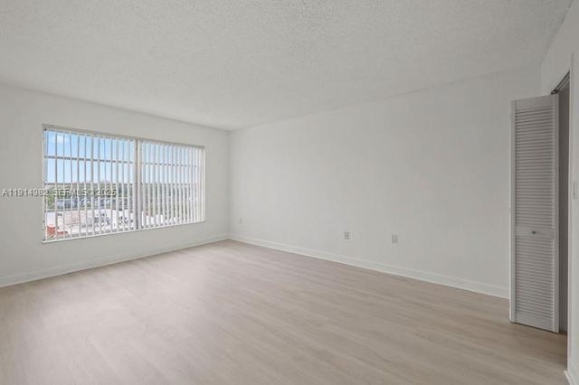4174 Inverrary Drive 902, Lauderhill, FL 33319