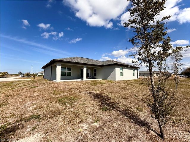 428 NW 13th TER, Cape Coral, FL 33993