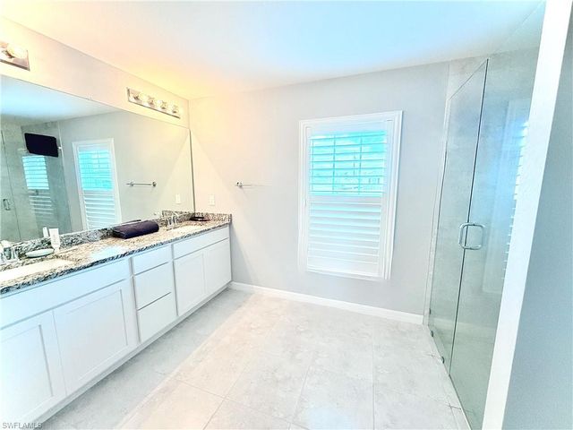 428 NW 13th TER, Cape Coral, FL 33993