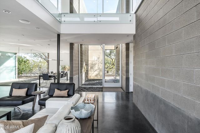 10010 E JENAN Drive, Scottsdale, AZ 85260