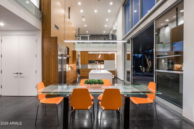 10010 E JENAN Drive, Scottsdale, AZ 85260