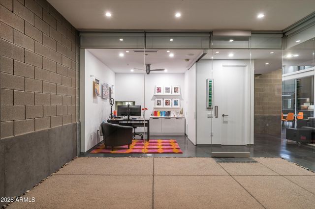 10010 E JENAN Drive, Scottsdale, AZ 85260