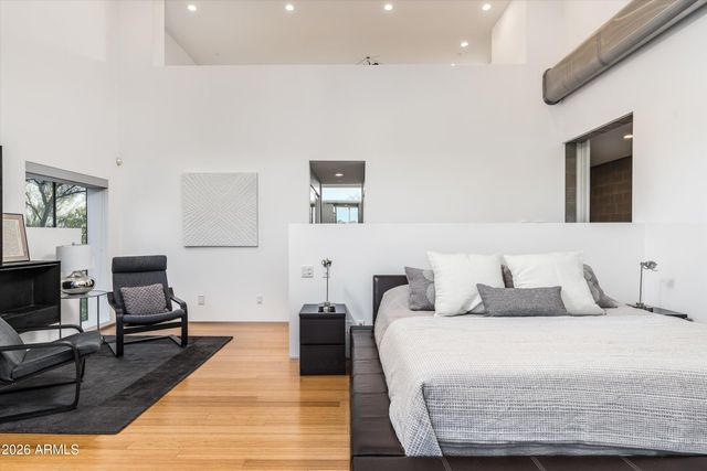 10010 E JENAN Drive, Scottsdale, AZ 85260