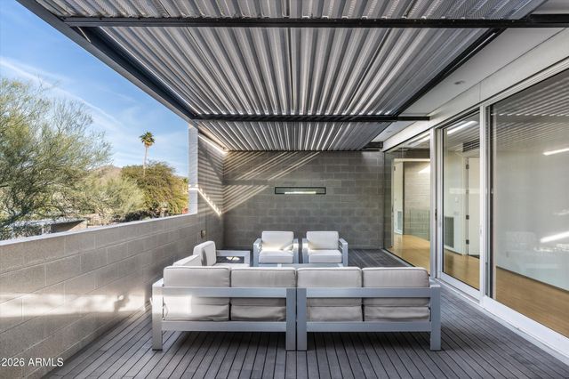 10010 E JENAN Drive, Scottsdale, AZ 85260