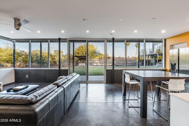 10010 E JENAN Drive, Scottsdale, AZ 85260