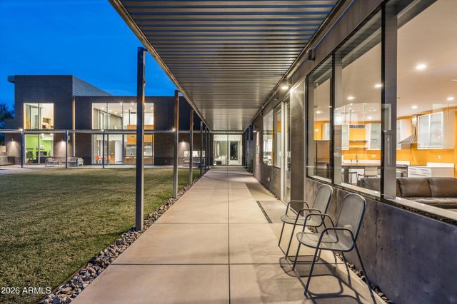 10010 E JENAN Drive, Scottsdale, AZ 85260