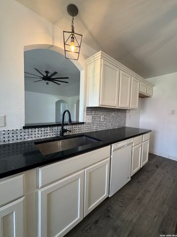 14410 MANGOLD WAY, Atascosa, TX 78002
