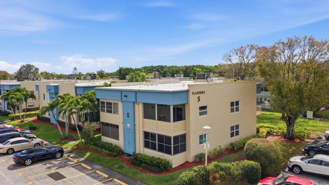 888 Flanders S, Delray Beach, FL 33484