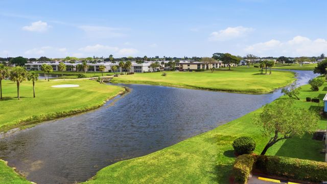 888 Flanders S, Delray Beach, FL 33484