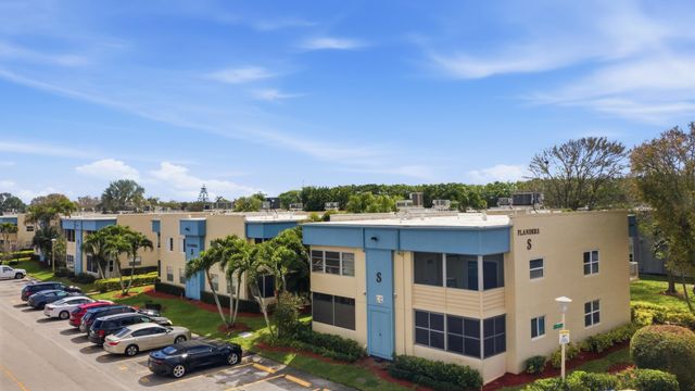 888 Flanders S, Delray Beach, FL 33484