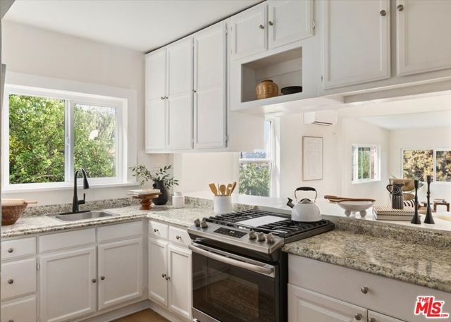 621 Isabel Street, Los Angeles, CA 90065