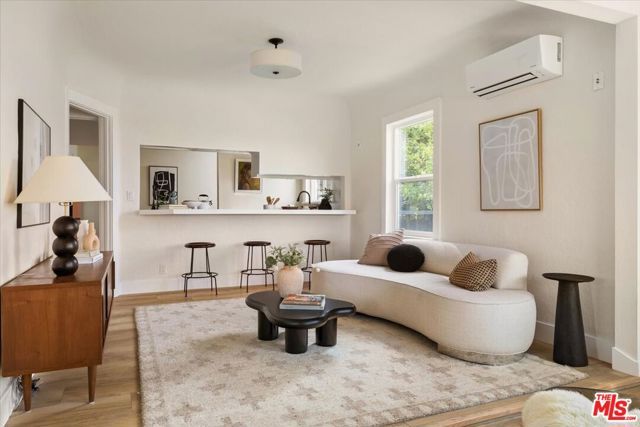 621 Isabel Street, Los Angeles, CA 90065