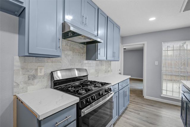 5703 Easthampton Drive D, Houston, TX 77039