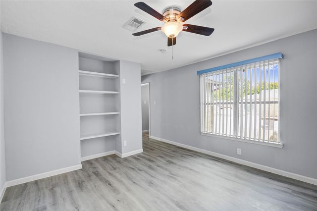 5703 Easthampton Drive D, Houston, TX 77039