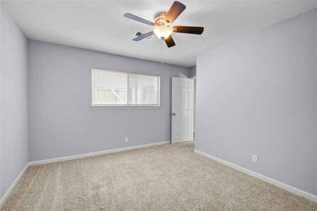 5703 Easthampton Drive D, Houston, TX 77039