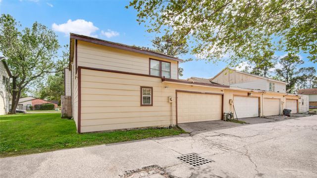5703 Easthampton Drive D, Houston, TX 77039