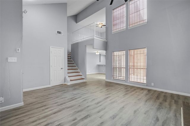 5703 Easthampton Drive D, Houston, TX 77039