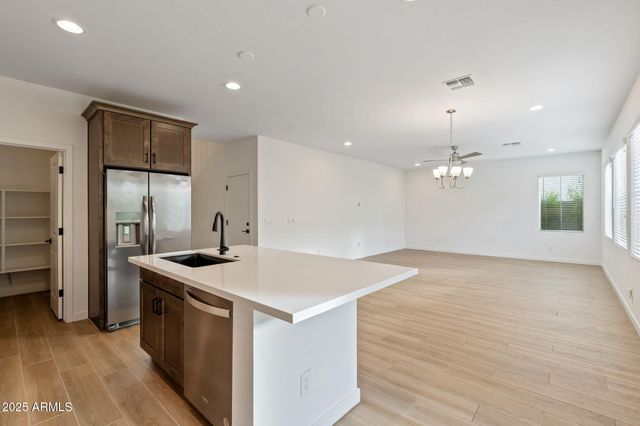 6428 N 17TH Place, Phoenix, AZ 85016