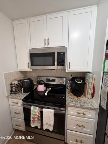 551C Sheffield Court, Lakewood, NJ 08701