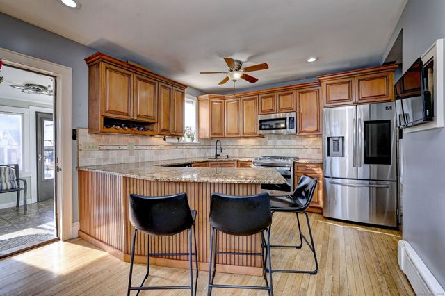 715 Wilcoxson Avenue, Stratford, CT 06614