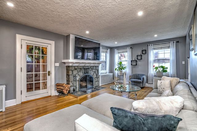 715 Wilcoxson Avenue, Stratford, CT 06614