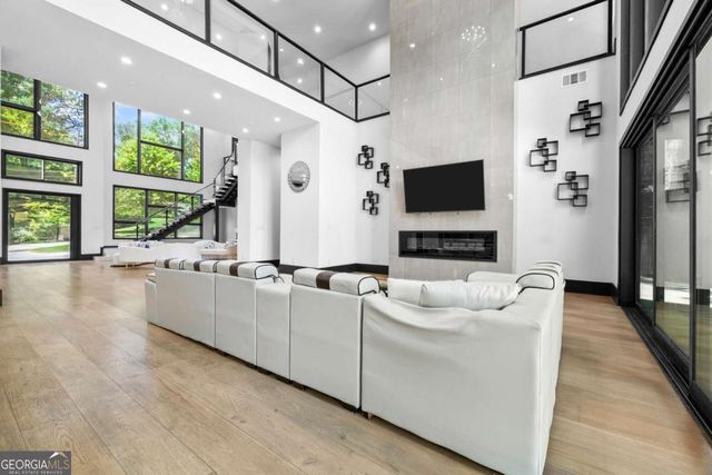2401 Greenglade Road NE, Atlanta, GA 30345