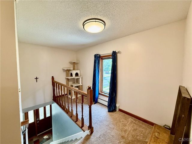15 East Oneida Street, Lysander, NY 13027