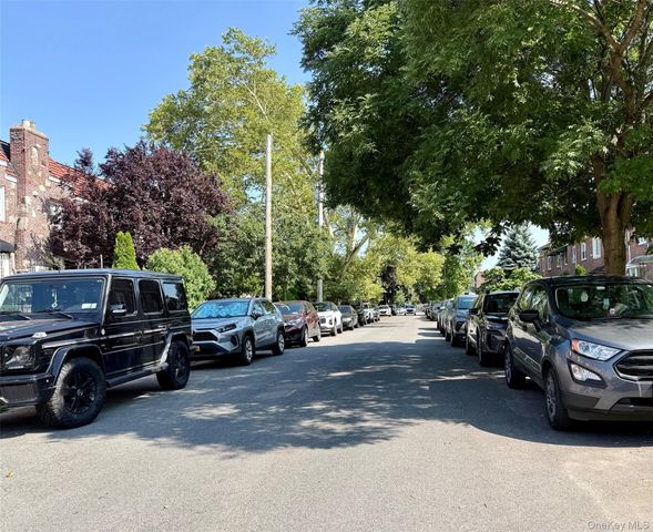 6354 77th Street, Middle Village, NY 11379