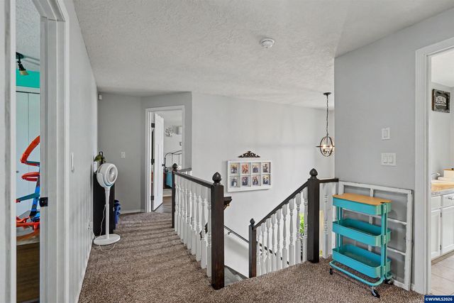 6695 McLeod Ln NE, Keizer, OR 97303
