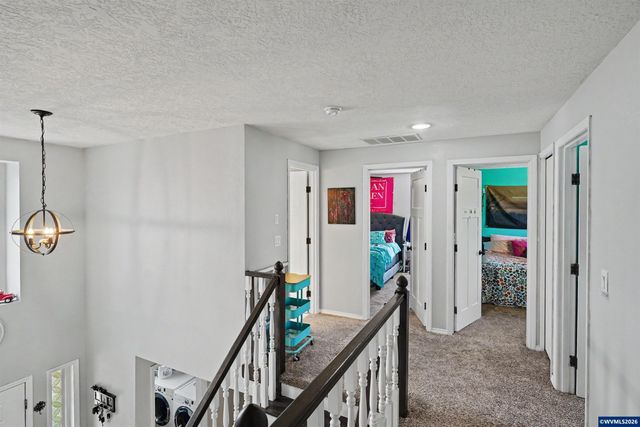 6695 McLeod Ln NE, Keizer, OR 97303