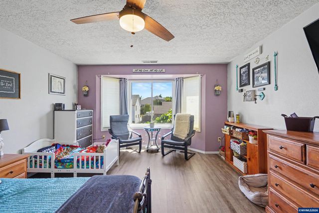 6695 McLeod Ln NE, Keizer, OR 97303