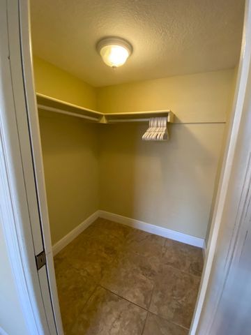 801 Hummingbird Way 104, North Palm Beach, FL 33408