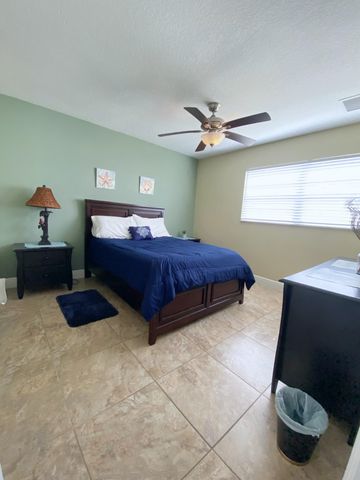 801 Hummingbird Way 104, North Palm Beach, FL 33408