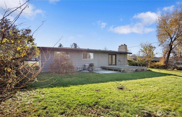 110 W Linden Avenue, Moses Lake, WA 98837