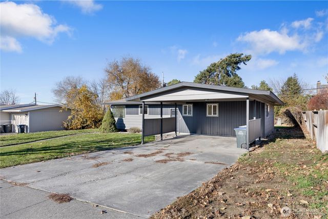 110 W Linden Avenue, Moses Lake, WA 98837